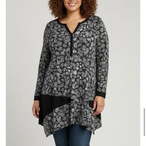 Catherines Black White Brushstroke Asymmetrical Hem Long Sleeve V‎ Neck Tunic 4X